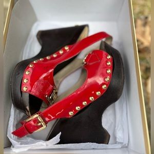 Micheal Kors Charm Sling Red Patent Wedges | 7.5